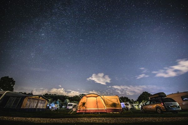 Guide d'installation des bornes d'électricité et d'eau pour camping